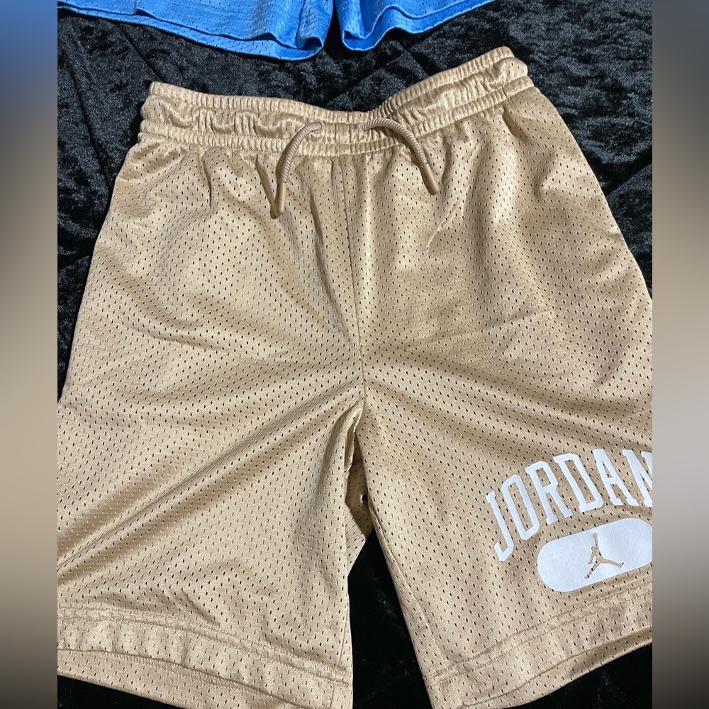 Jordan Athletic Shorts youth size large - Picture 4 of 5